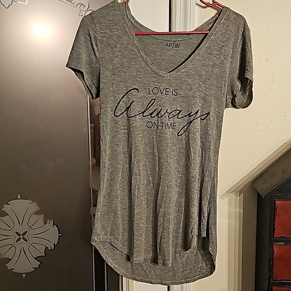 Apt 9 ladies t-shirt